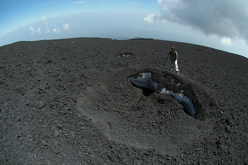 12 May 2011: Huge Paroxysm at South East Crater